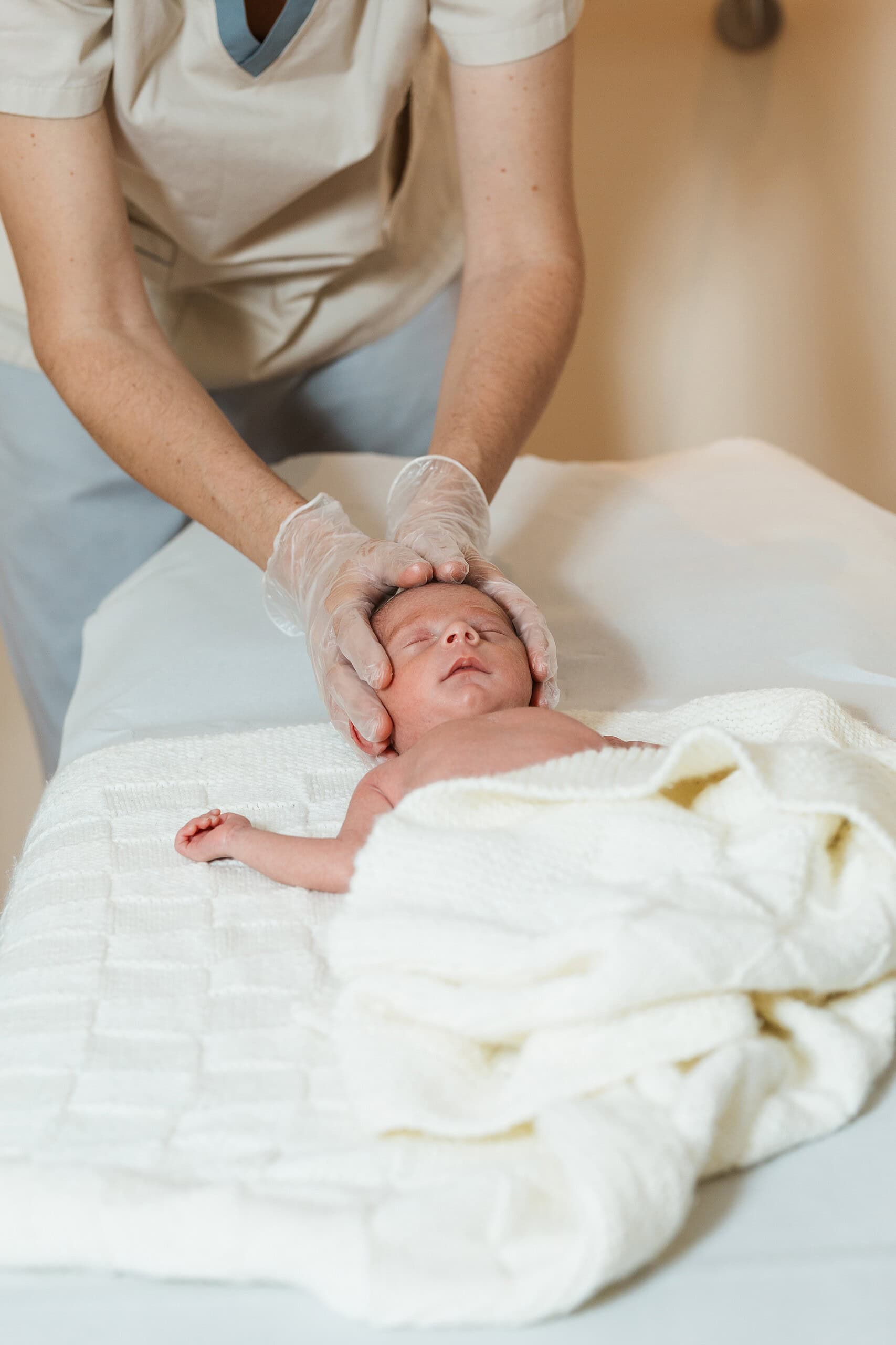 How to Use Coconut Oil for Newborn Hair